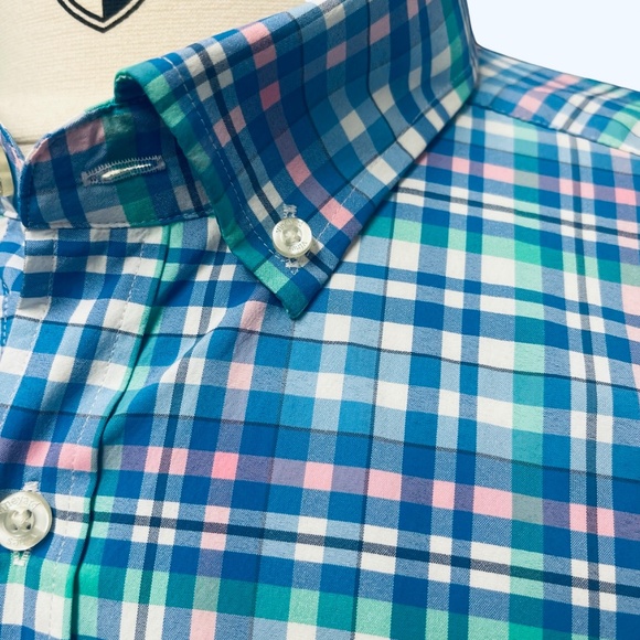 Vineyard Vines Performance Classic Fit Tucker shirt, NEW WITH TAGS - Picture 5 of 5